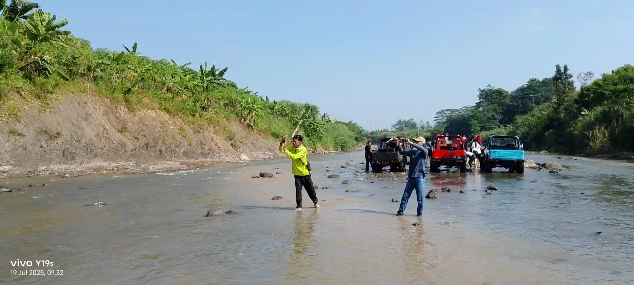 Hambalang Sentul Bogor - Track Offroad Jungle & Curug